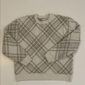 Women’s Hollister Beige Plaid oversize Sweater Size S